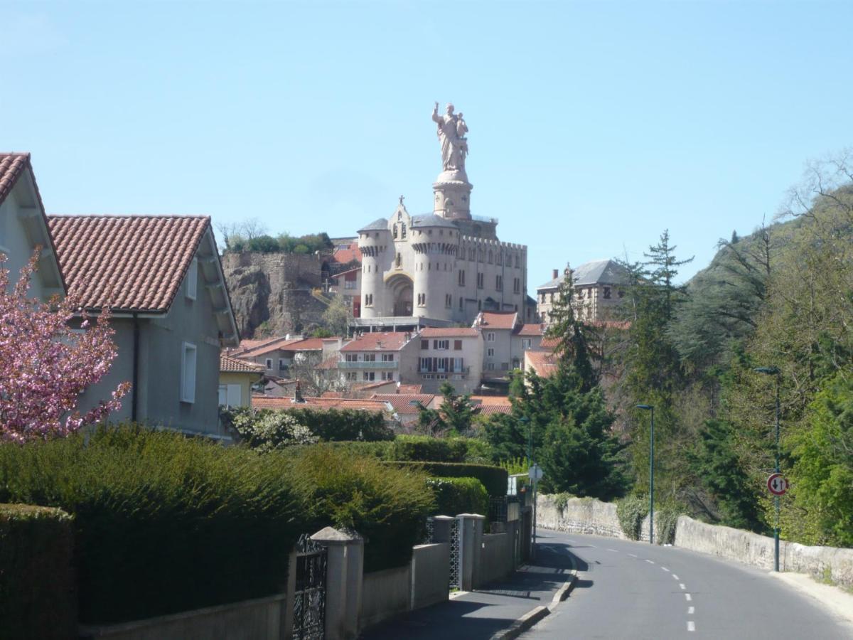 Апартаменти Le Petit St Jacques Le Puy-en-Velay Екстер'єр фото