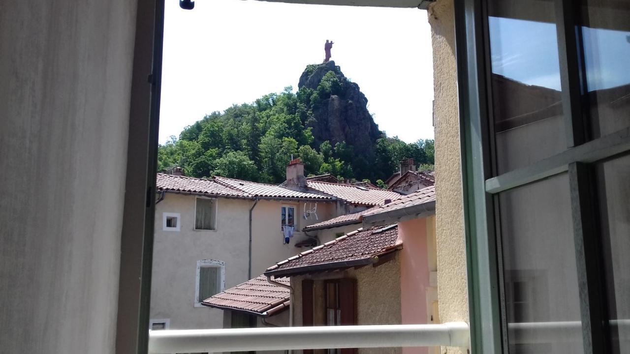 Апартаменти Le Petit St Jacques Le Puy-en-Velay Екстер'єр фото