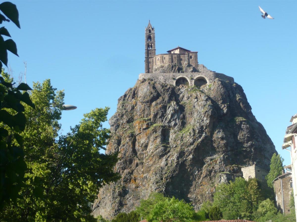Апартаменти Le Petit St Jacques Le Puy-en-Velay Екстер'єр фото