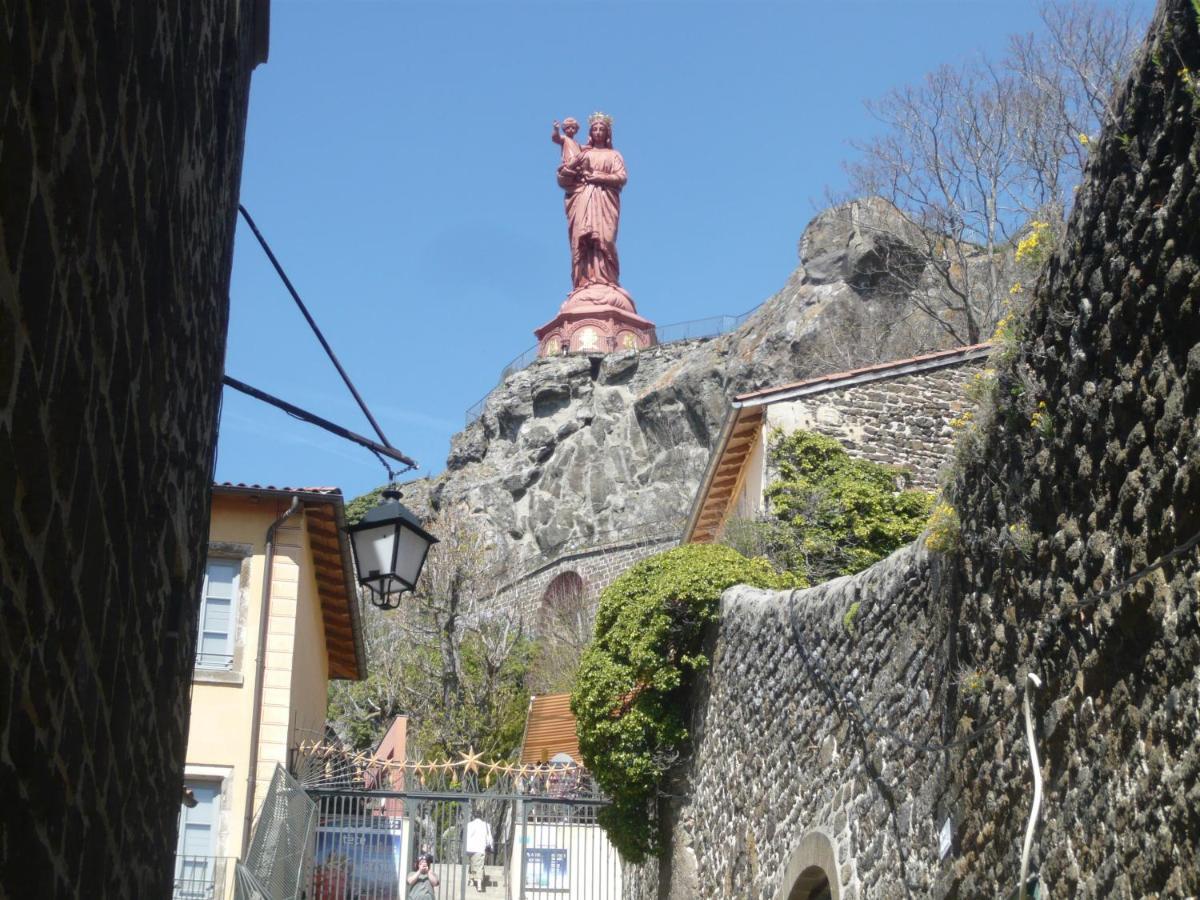 Апартаменти Le Petit St Jacques Le Puy-en-Velay Екстер'єр фото